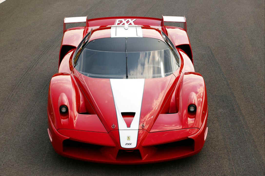 Super Enzo Front.jpg (169940 bytes)